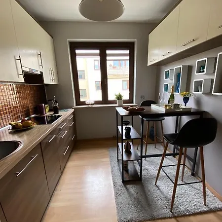 High & Class - Nad Morzem: Sea Side